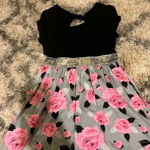Girls dress